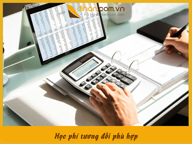 Học phí tương đối phù hợp