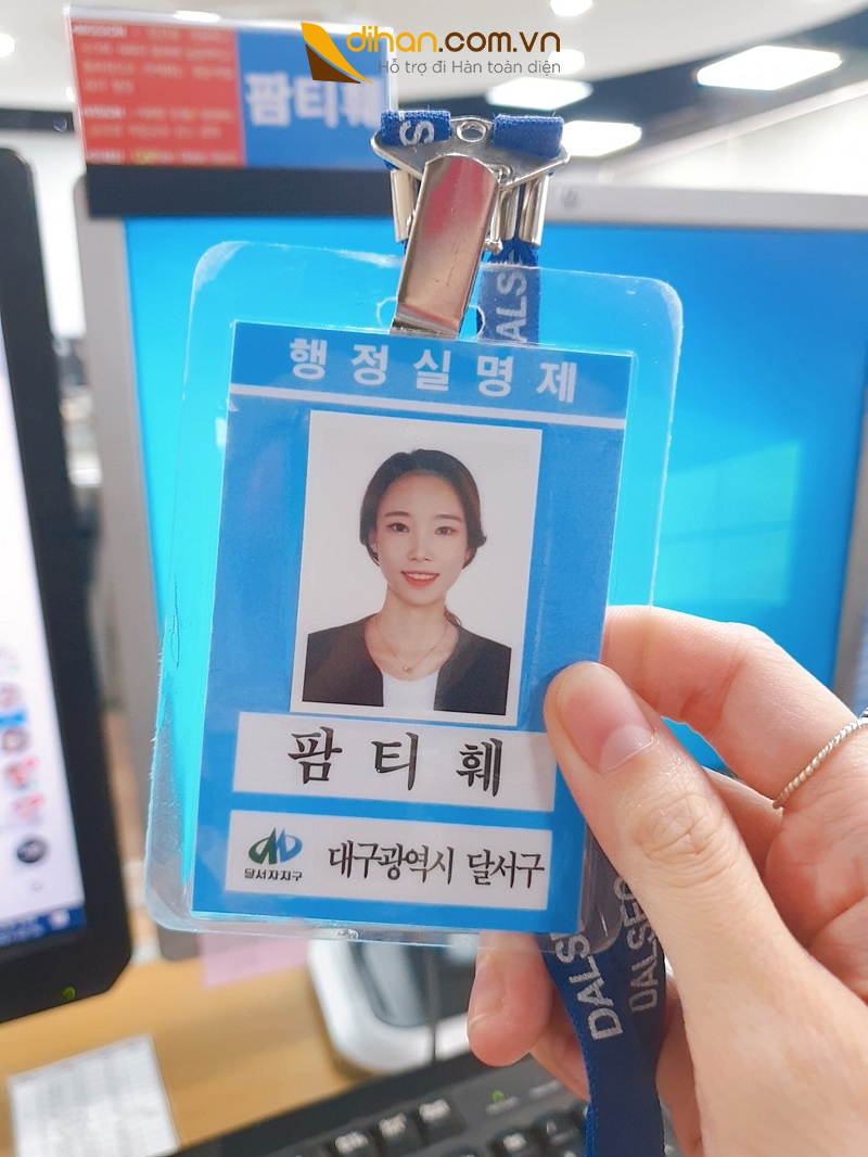 Công việc làm trong văn phòng trường