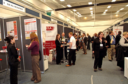 Phiên dịch tiếng Hàn hội chợ triển lãm